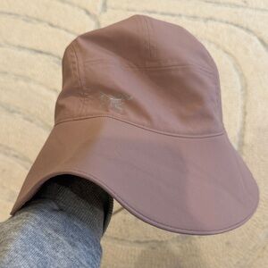 Arcteryx Mauve Bucket Hat Small Medium